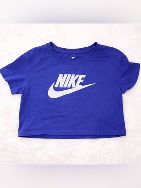 Nike Cropped Tee Blue Loose Fit Size Small Athletic Logo Shirt